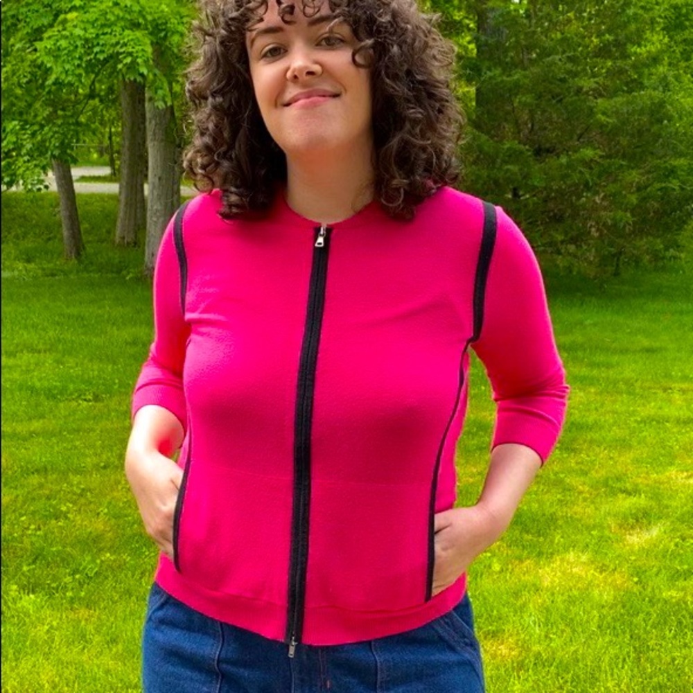 ❌SOLD❌ DO NOT BUY🚫Y2K Vintage Express Hot Pink Racing Zip Sweater w/ Black Trim